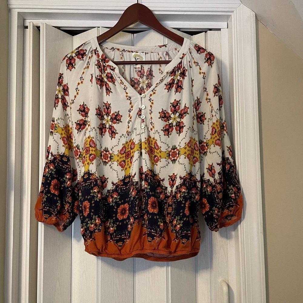 Anthropologie Fig & Flower Floral  Top